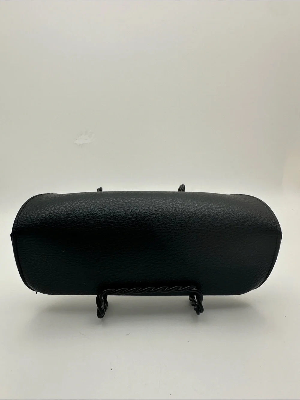 Ray-Ban Black Sunglasses Case with Gold Logo Accent unisex - Picture 3 of 8